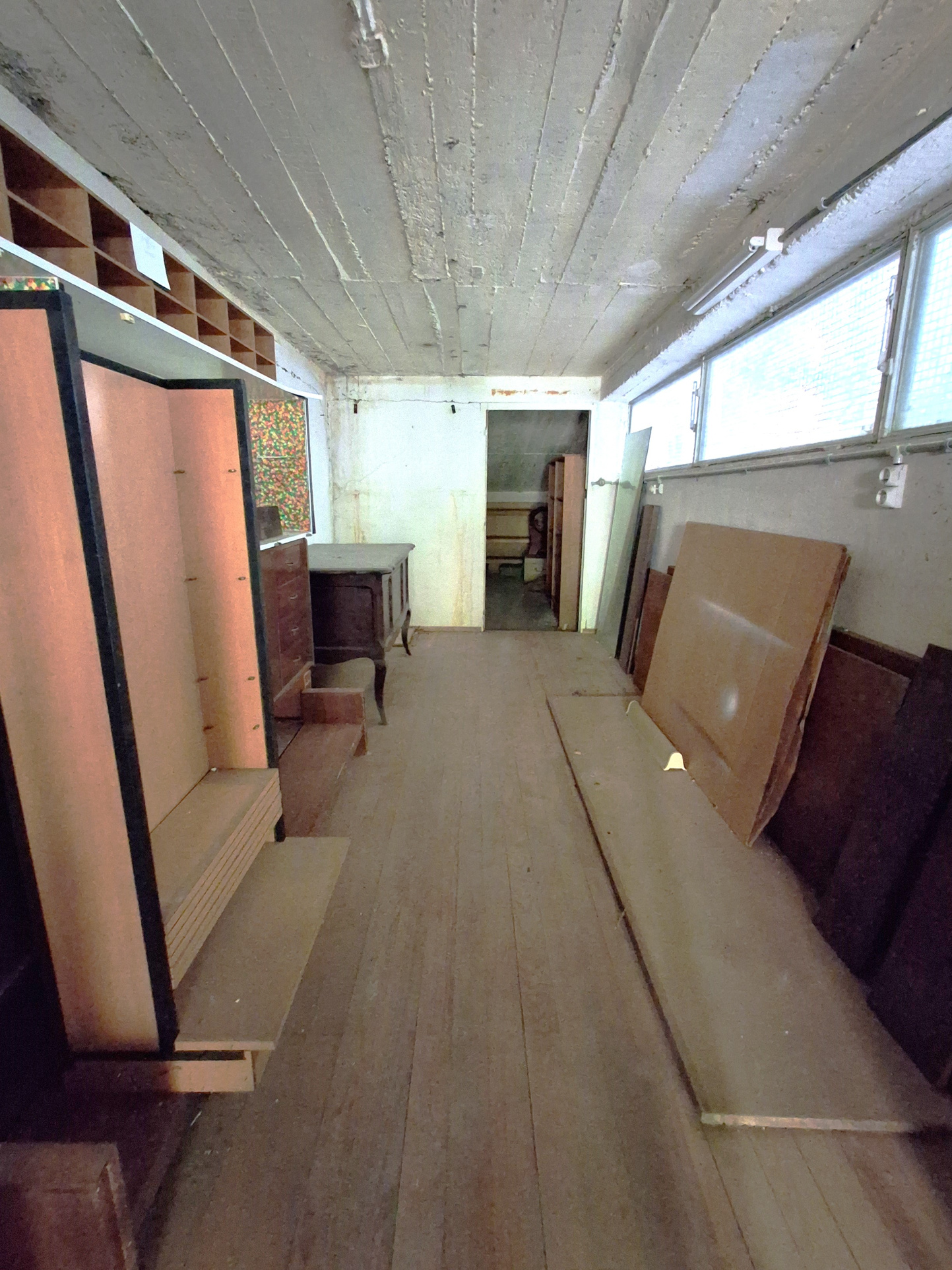 LOCAL DE STOCKAGE OU ATELIER EN CENTRE-VILLE